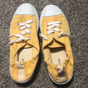 Yellow spring shoes